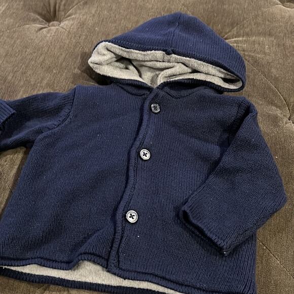 Set of 2 -sweater and button up - size 6 months the childrens place & koala kids - Picture 2 of 3